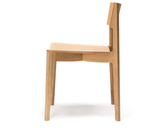 American Oak Dining Chair Australia - Curved backrest and seat in an original design. 